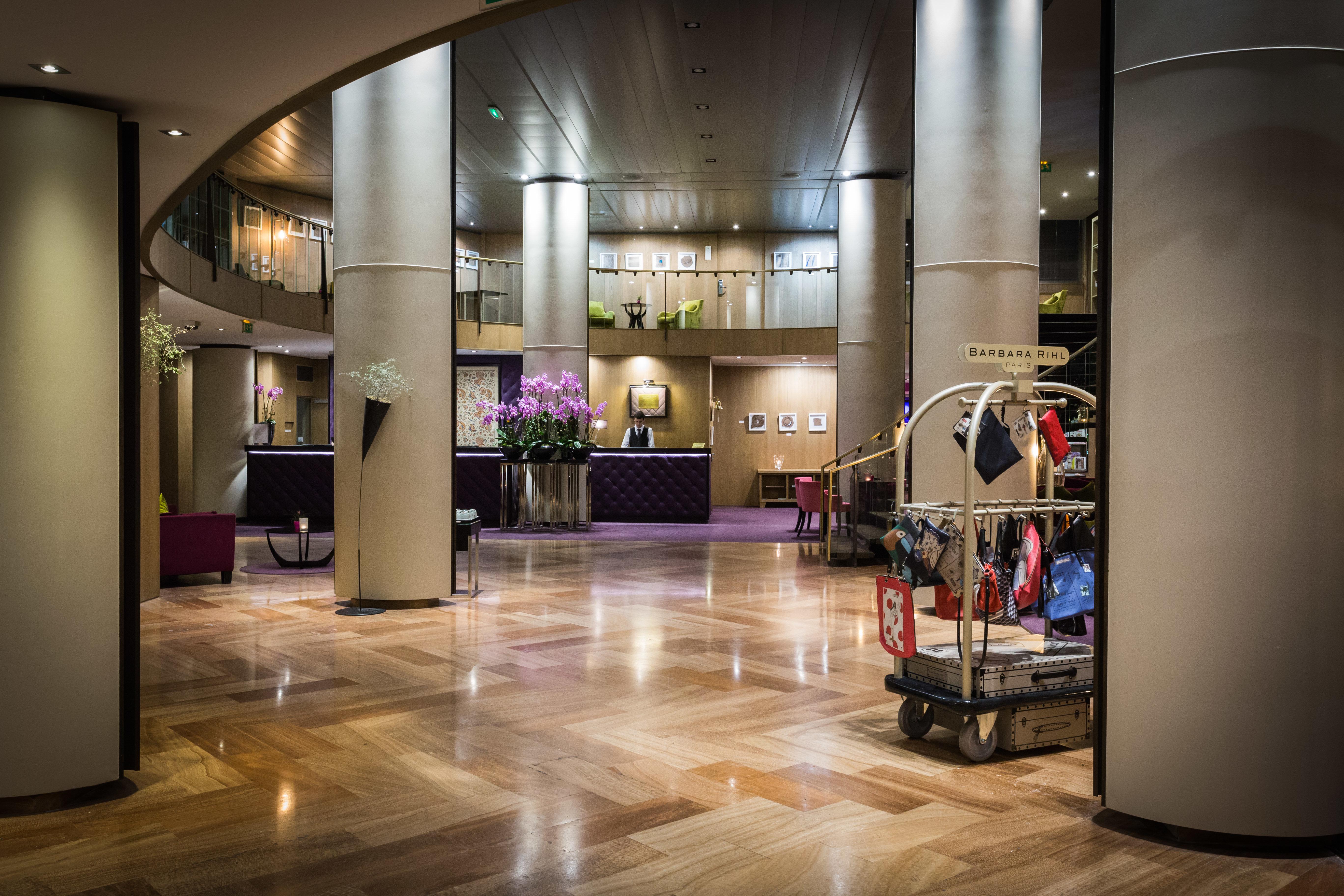 소피텔 스트라스부르 그랑드 일 외부 사진 The lobby of the InterContinental Berlin